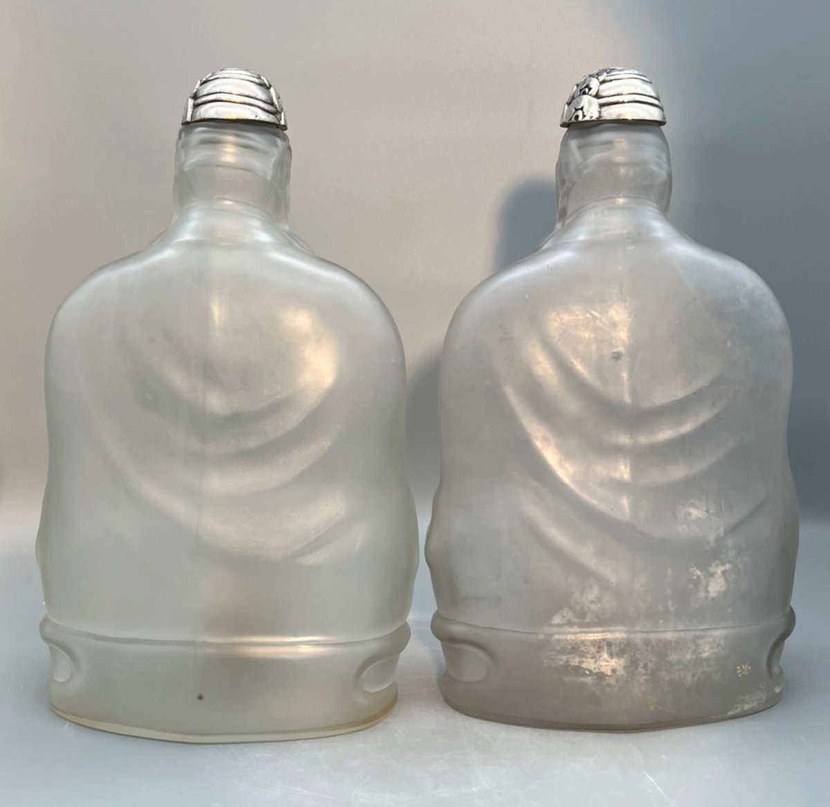 Deux fontaines à parfum, Badalona, Espagne, vers 1920-photo-2