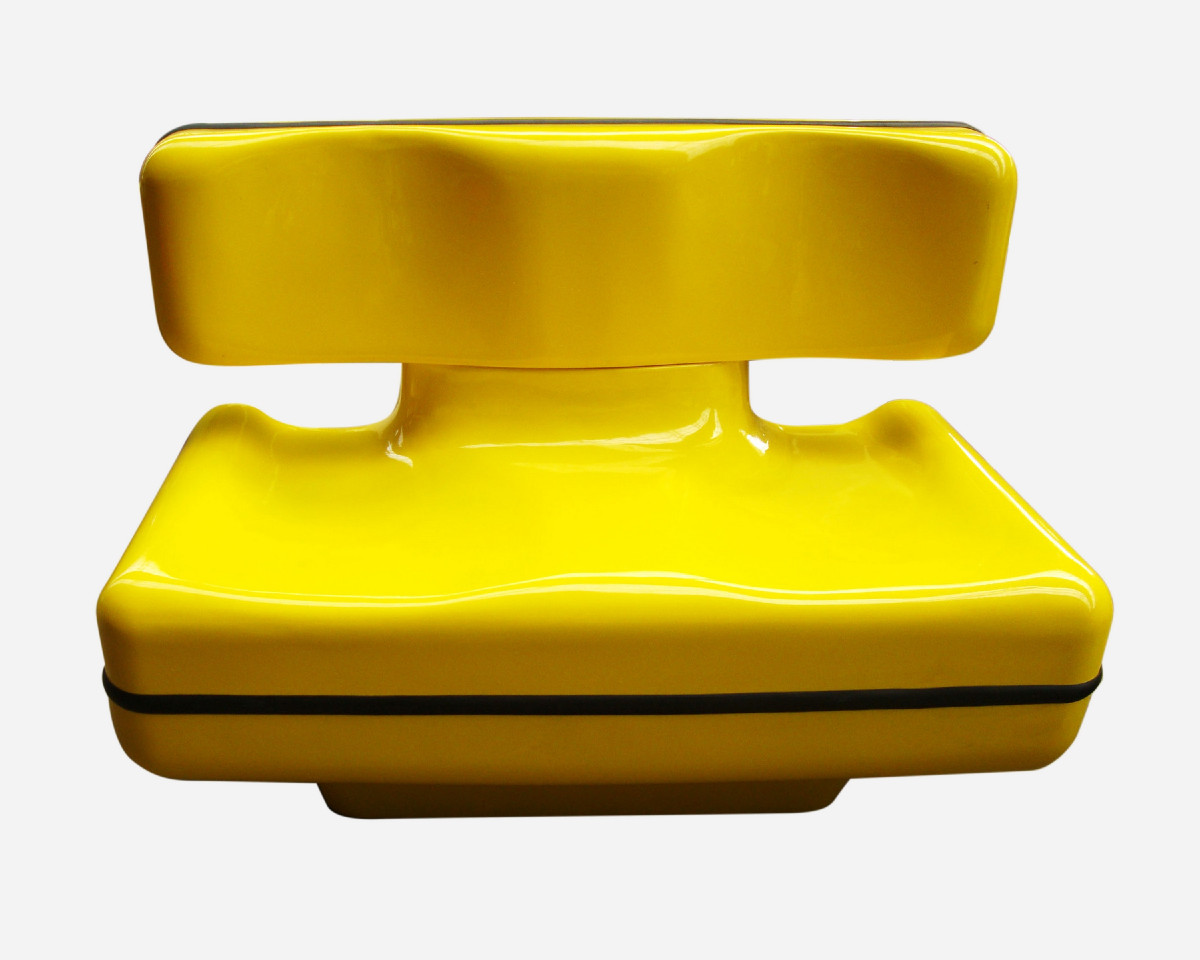 Banquettes en fibre de verre et résine colorée, par D. Prévot, Éd. France Design,  vers 1970