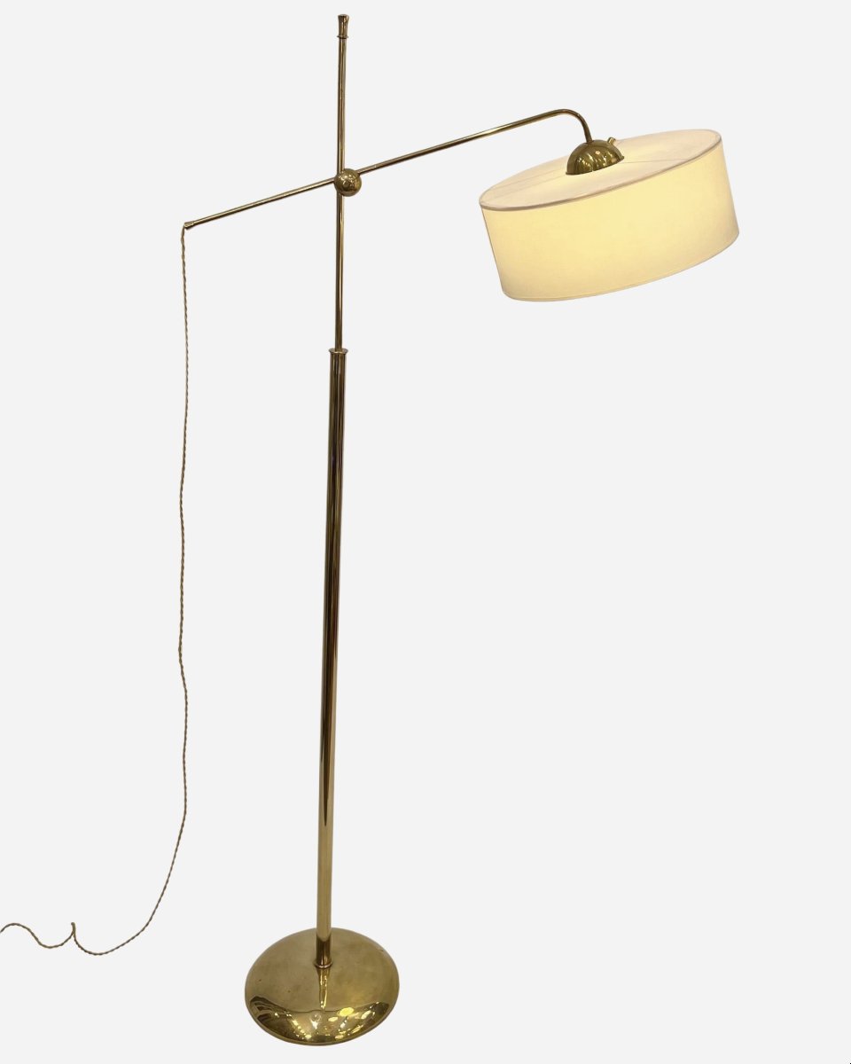 Lampadaire en laiton poli réglable et orientable, dans le style de R. Mathieu, France vers 1950-photo-2