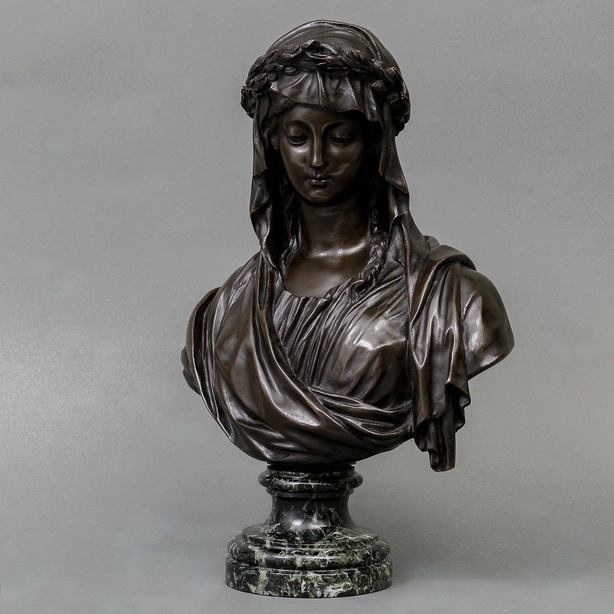 Sculpture - La Grande Prêtresse  "Vestale" , Clodion (1738-1814) - Bronze-photo-2