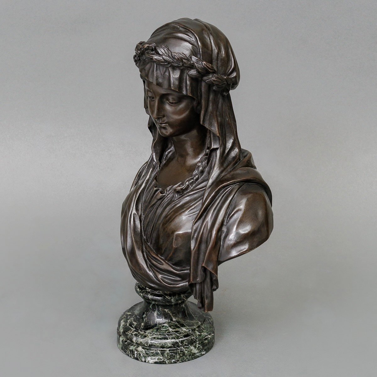 Sculpture - La Grande Prêtresse  "Vestale" , Clodion (1738-1814) - Bronze-photo-4
