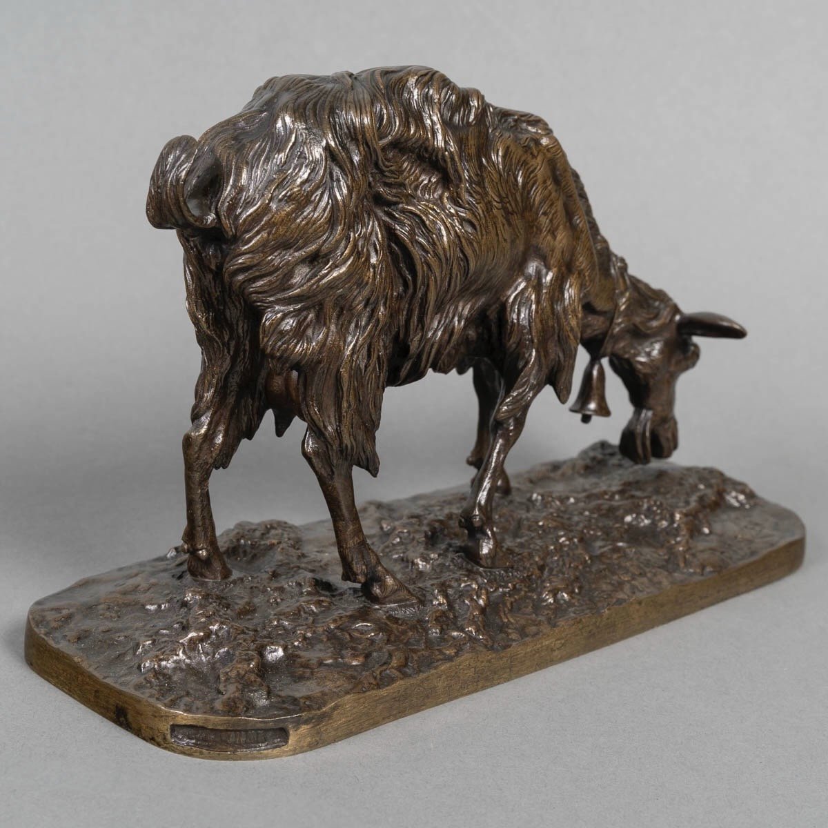 Sculpture - Grazing Goat , Pierre - Jules Mene (1810-1879) - Bronze-photo-3
