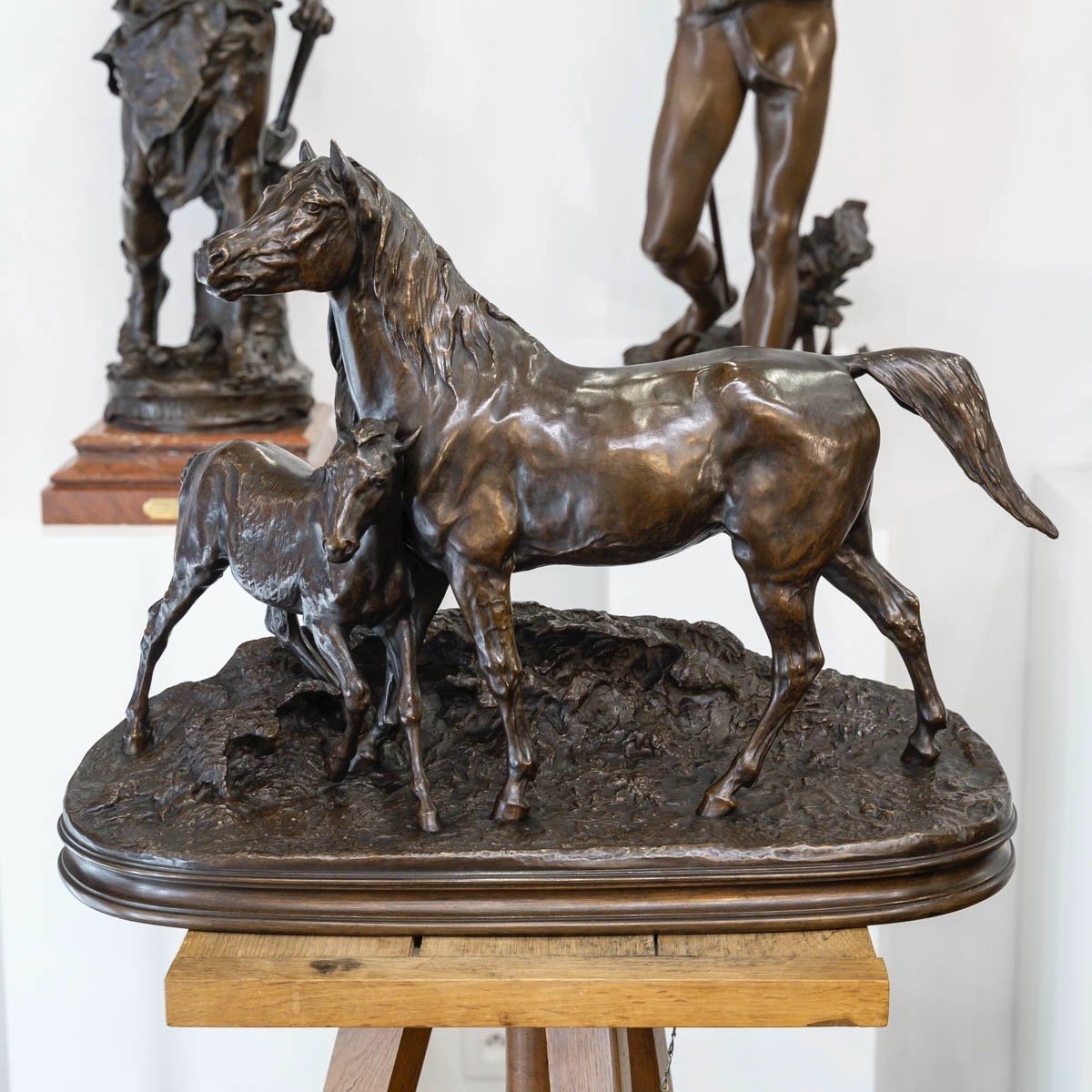 Sculpture - La Jument Normande Et Son Poulain , Pierre - Jules Mêne (1810-1879) - Bronze