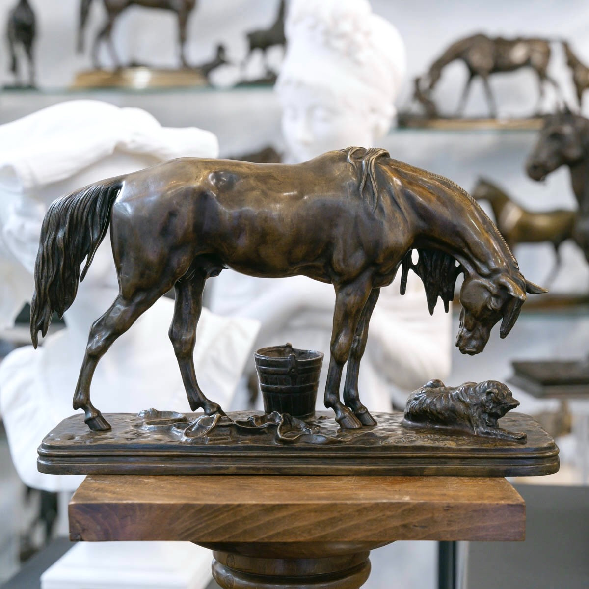 Sculpture - Cheval Et Chien À L' Écurie , Henri - Alfred Jacquemart (1824-1896) - Bronze