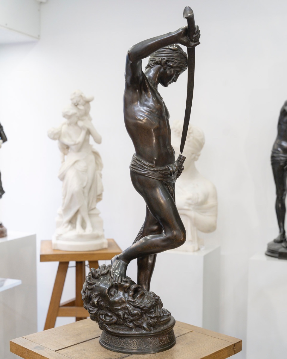 Sculpture - David Vainqueur De Goliath , Marius - Jean - Antonin Mercié (1845-1916) - Bronze -photo-3