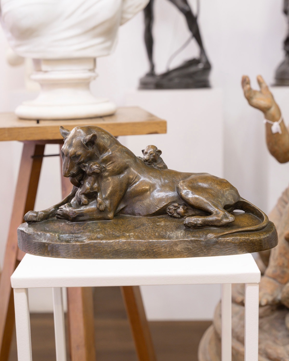 SCULPTURE - LIONNE ET LIONCEAUX , VICTOR PETER (1840-1918) - BRONZE-photo-2