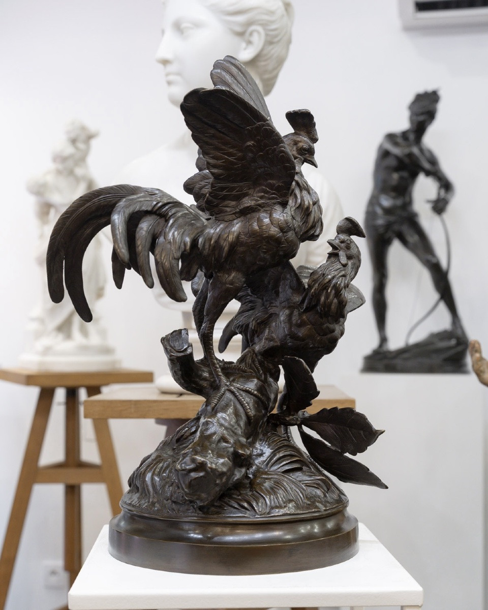Sculpture - Le Combat de Coqs , Auguste Lechesne (1815-1888) - Bronze -photo-3