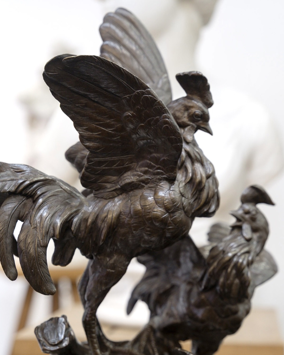Sculpture - Le Combat de Coqs , Auguste Lechesne (1815-1888) - Bronze -photo-4