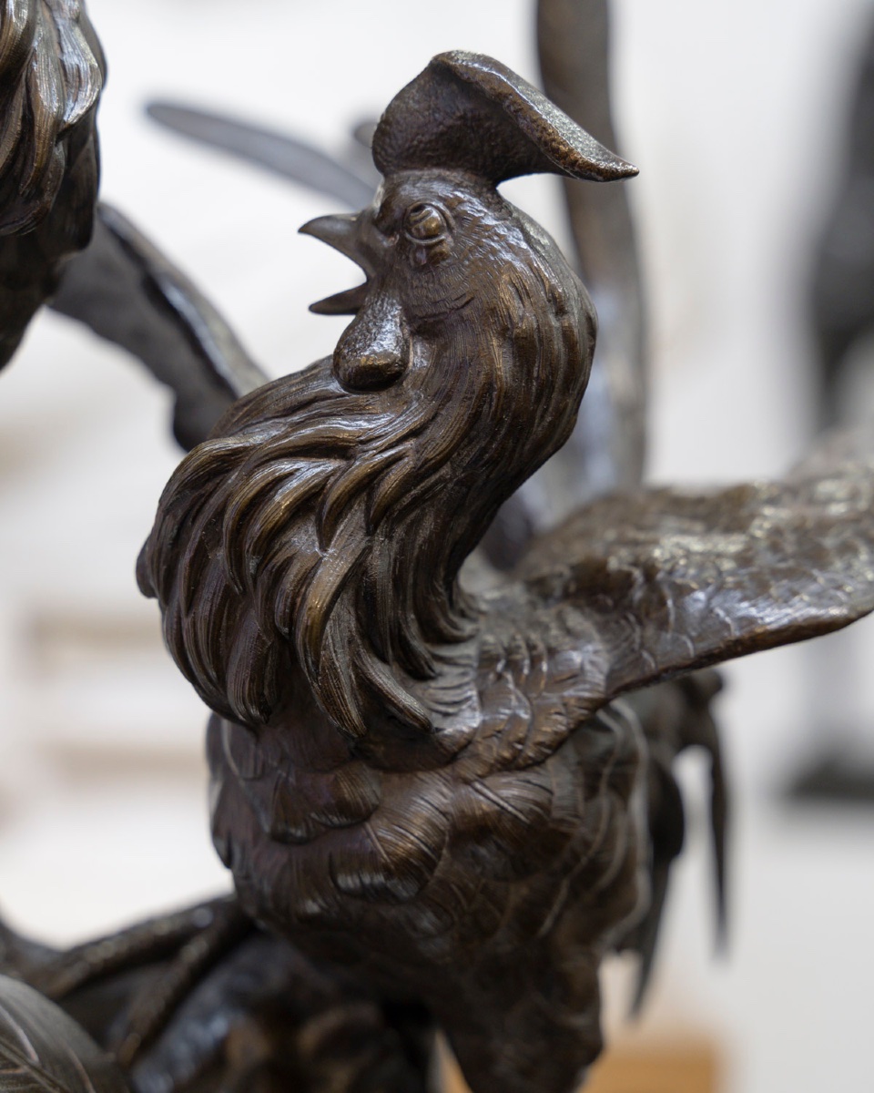 Sculpture - Le Combat de Coqs , Auguste Lechesne (1815-1888) - Bronze -photo-1