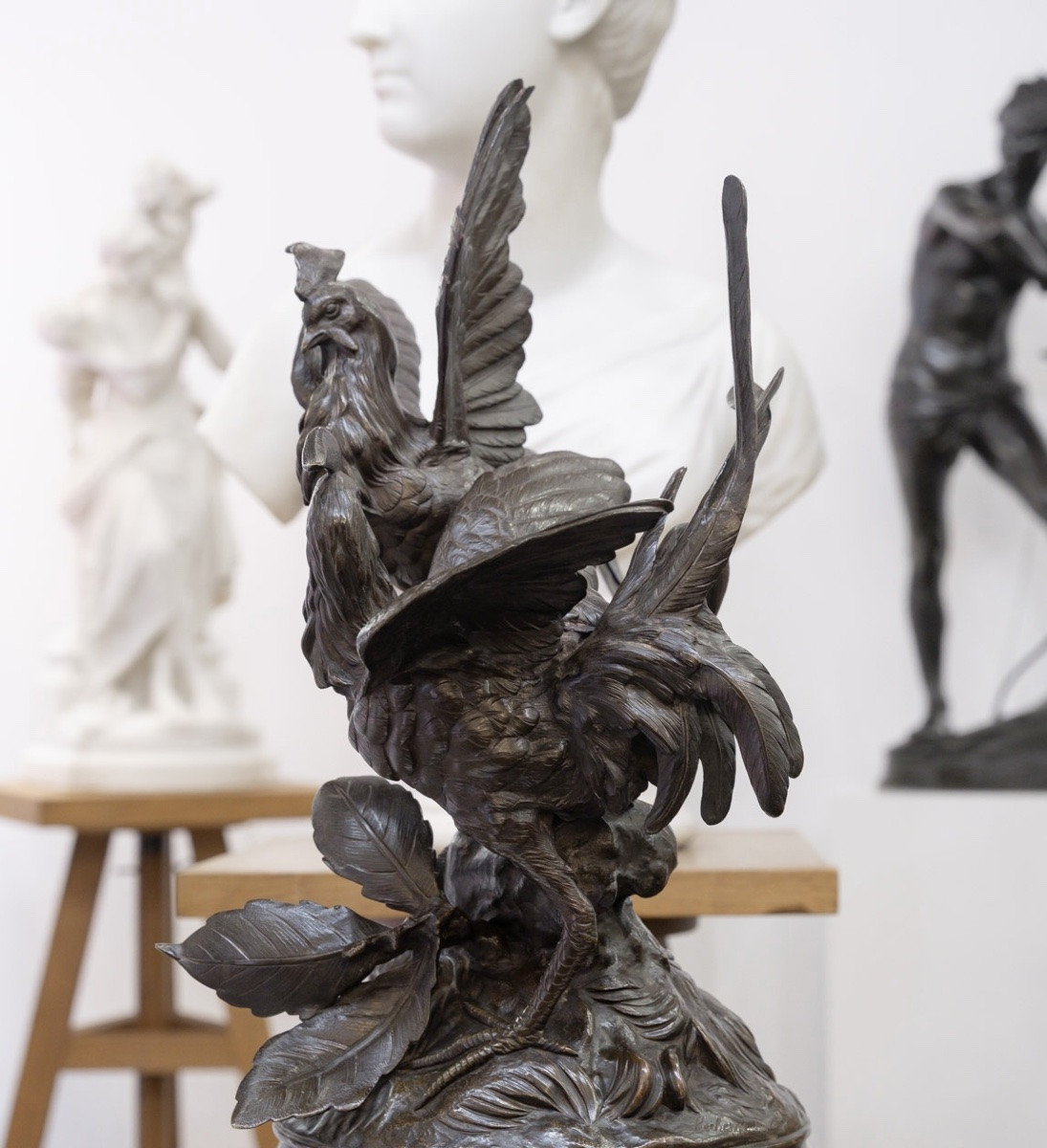 Sculpture - Le Combat de Coqs , Auguste Lechesne (1815-1888) - Bronze -photo-4