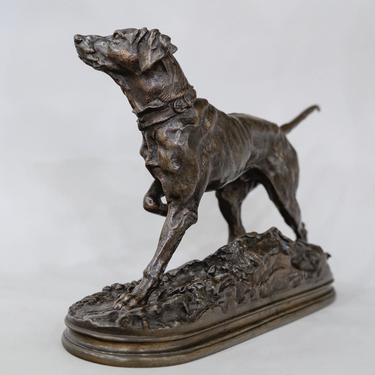 SCULPTURE - MARLY , LE CHIEN BRAQUE PAR PIERRE - JULES MÊNE (1810-1879) - BRONZE-photo-1