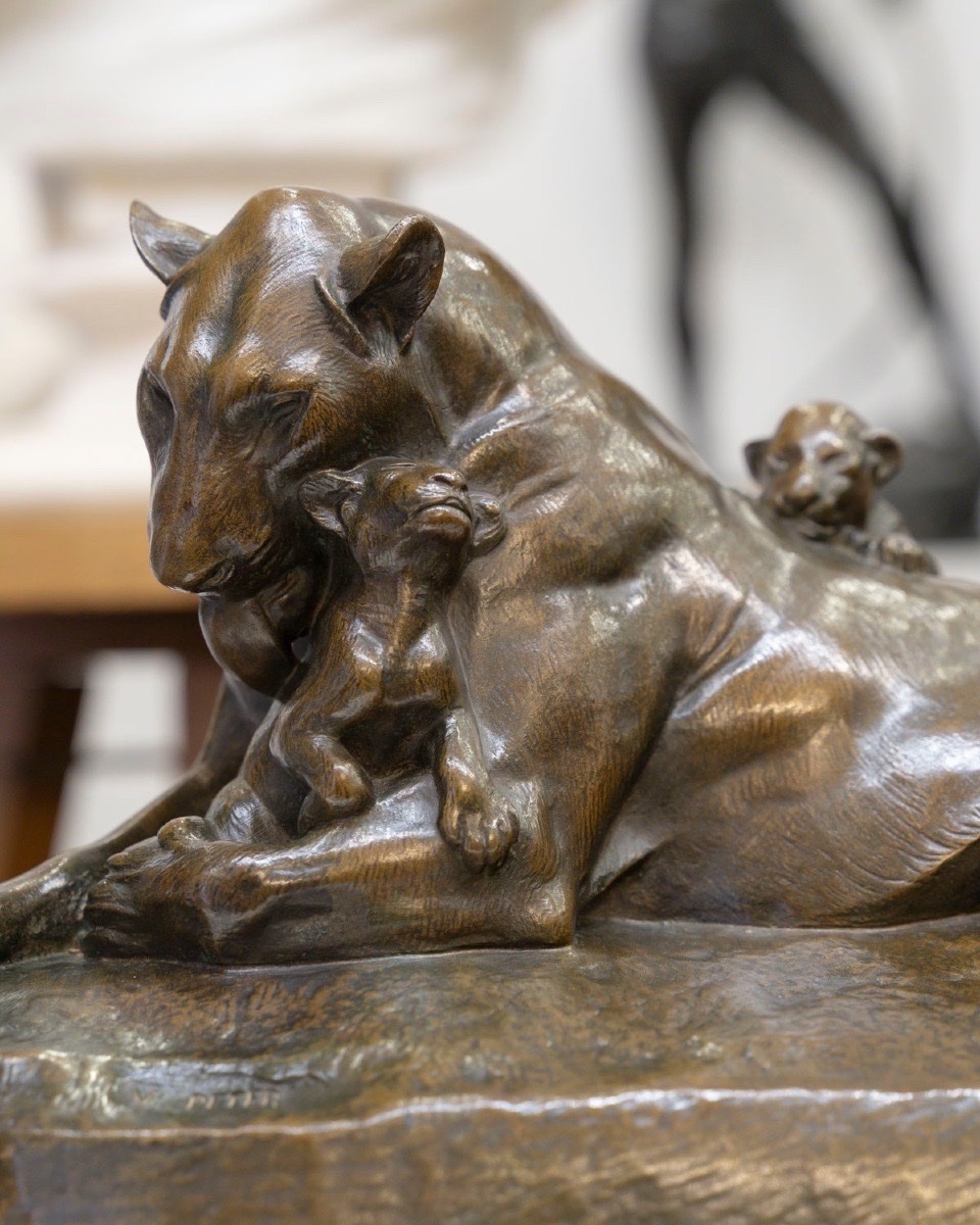 Sculpture - Lioness And Lion Cubs , Victor Peter (1840–1918) - Bronze-photo-2