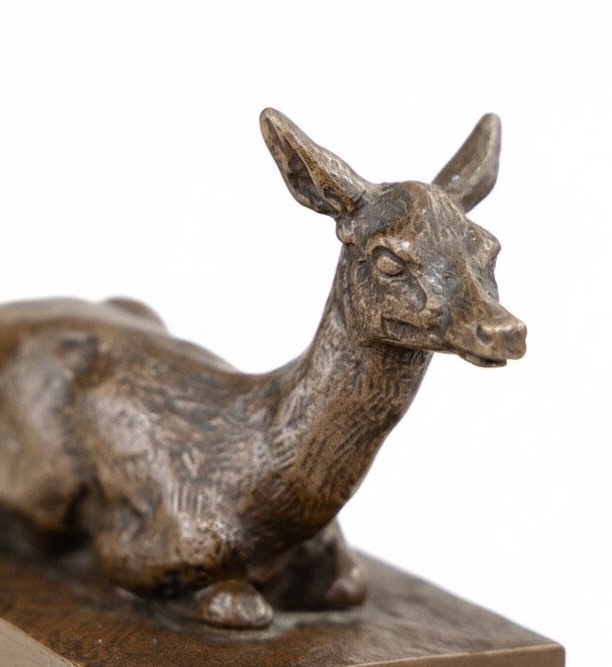 SCULPTURE - BICHE COUCHÉE , ANTOINE - LOUIS BARYE (1795-1875) - BRONZE-photo-3