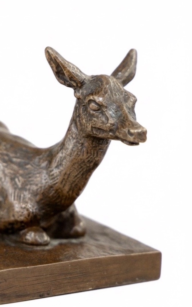 SCULPTURE - BICHE COUCHÉE , ANTOINE - LOUIS BARYE (1795-1875) - BRONZE-photo-3