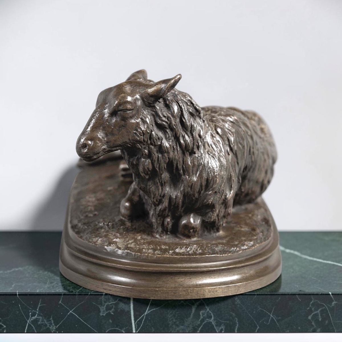 SCULPTURE - MOUTON COUCHÉ , ROSA BONHEUR (1822-1899) - BRONZE-photo-3