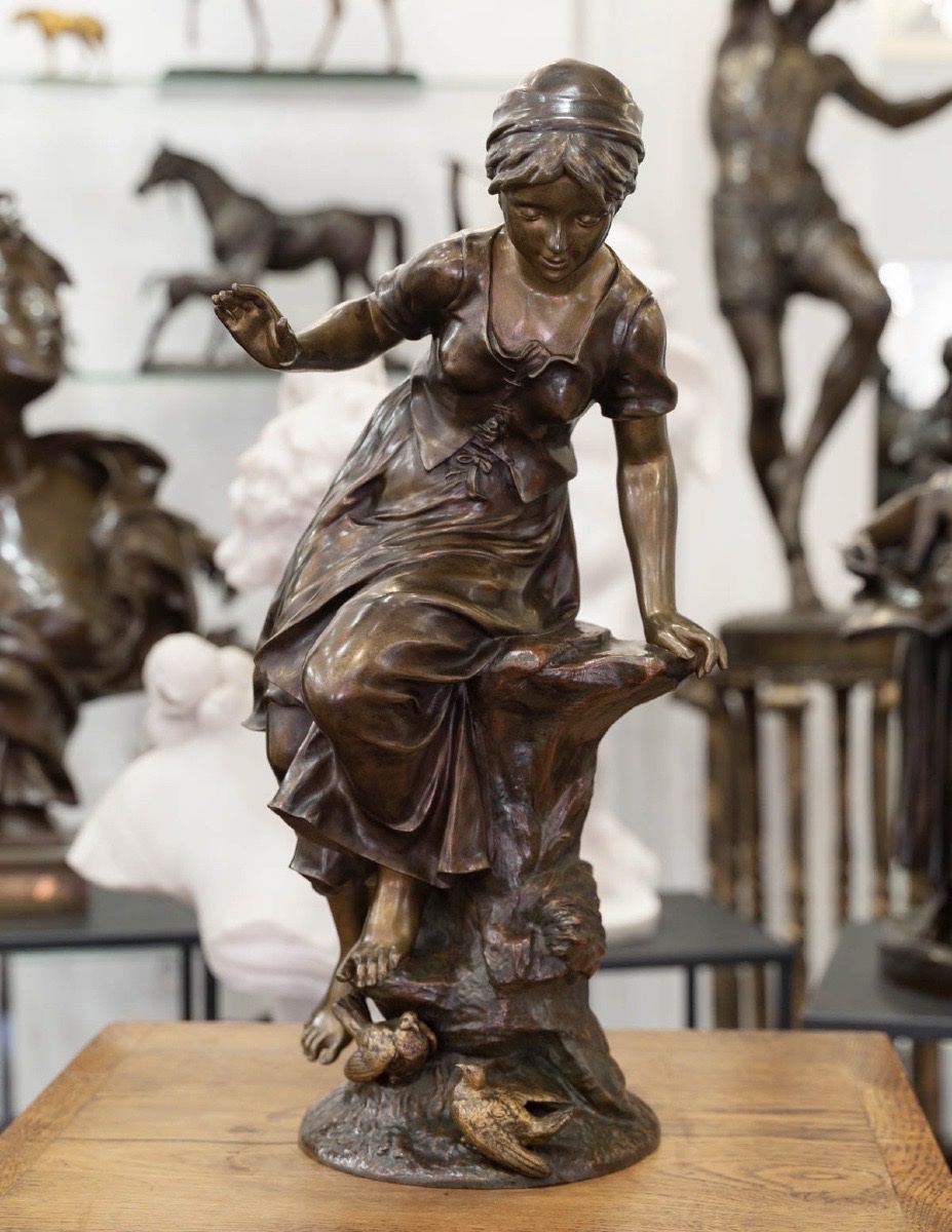 SCULPTURE - JEUNE FILLE AUX HIRONDELLES , JEAN - LOUIS GRÉGOIRE (1840-1890) - BRONZE