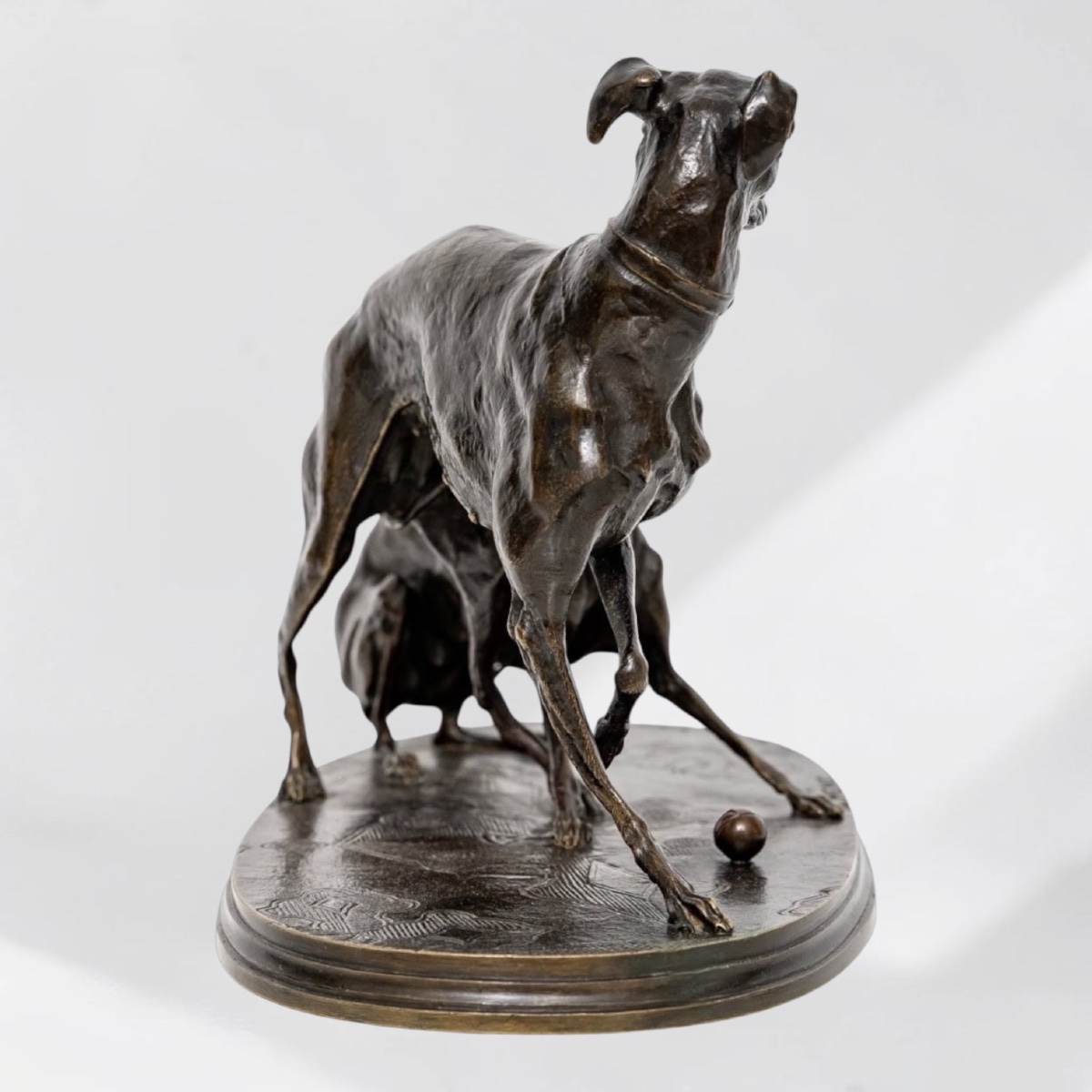 Bronze Group " Two Greyhounds Playing Boules " , Pierre - Jules Mene (1810-1879)-photo-1