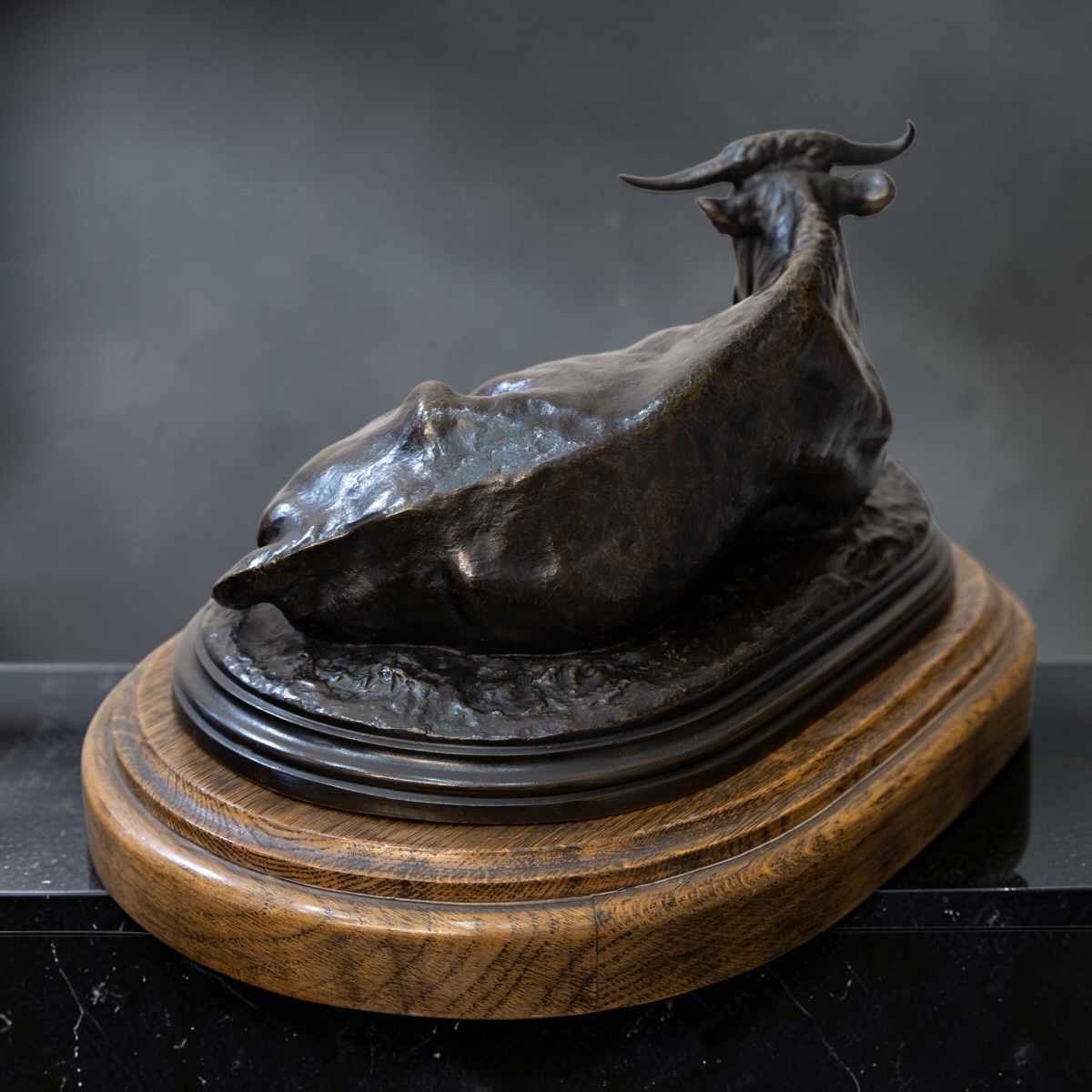 SCULPTURE - LE TAUREAU COUCHÉ , ROSA BONHEUR (1822-1899) - BRONZE-photo-3