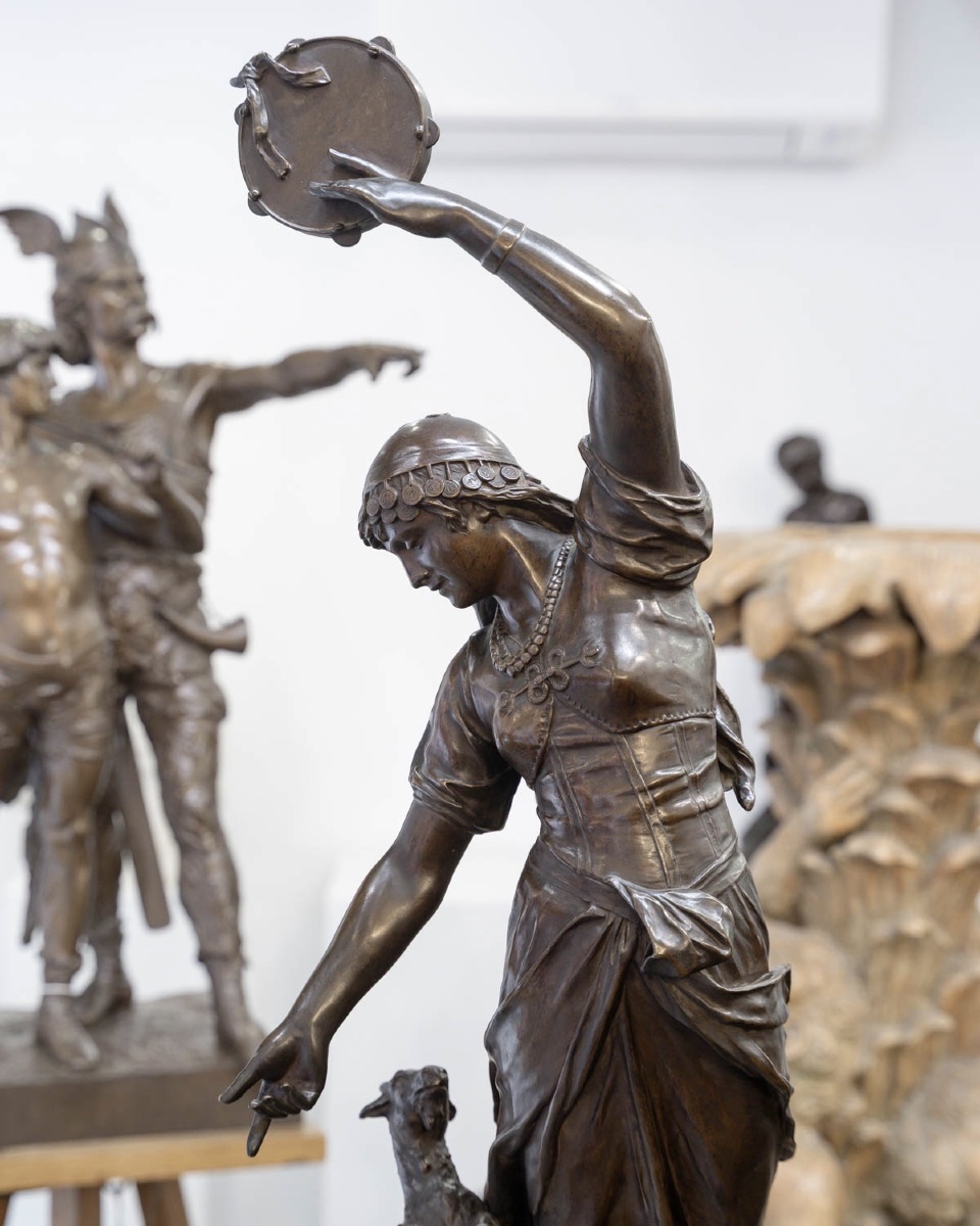 Sculpture - Esmeralda , Eugène Marioton (1854-1933) - Bronze  -photo-3