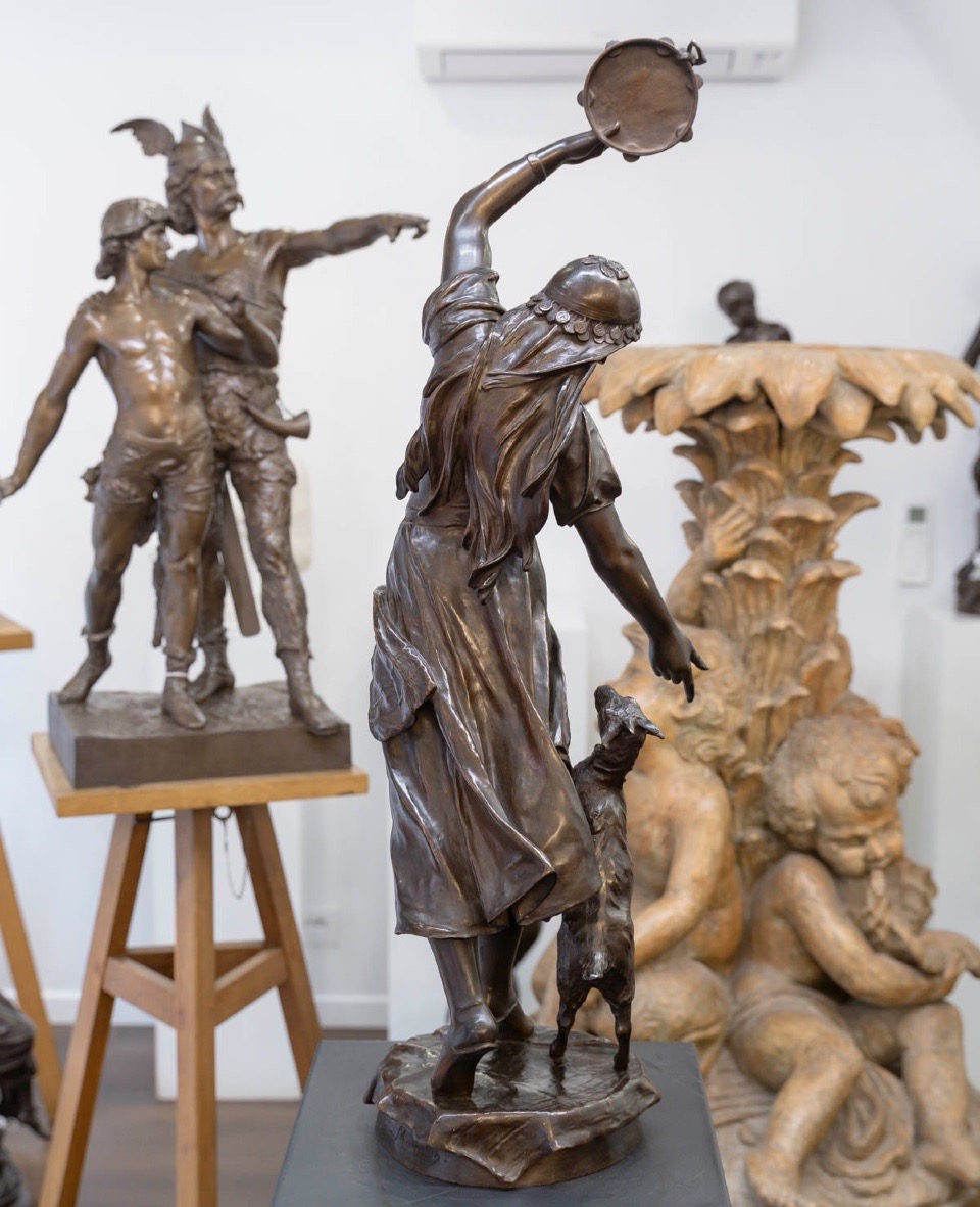 Sculpture - Esmeralda , Eugène Marioton (1854-1933) - Bronze  -photo-3