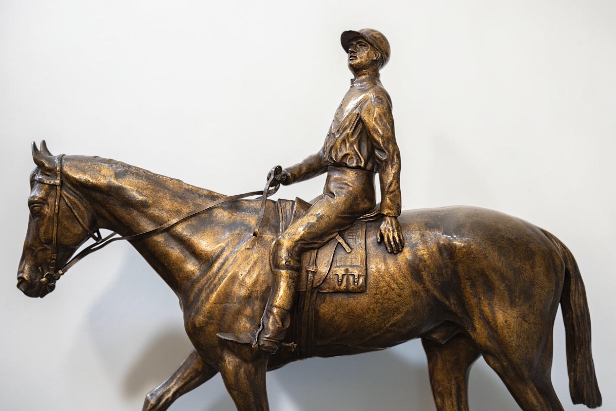 Sculpture - Jockey On Horseback , Alfred Dubucand (1828–1894) - Bronze    -photo-3