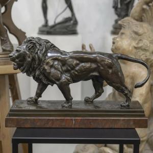 Sculpture - Le Lion Marchant , Antoine - Louis Barye (1795-1875) - Bronze