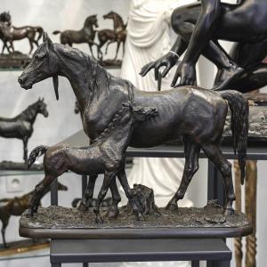 Sculpture - Mare And Foal , Christophe Fratin (1801–1864) - Bronze