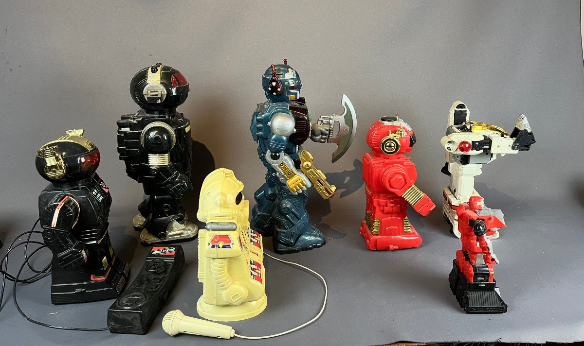 Un Lot De Robots Années  Années 80 à 2000-photo-3