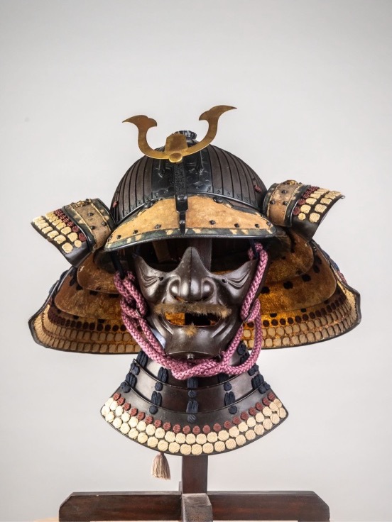 Suji Bachi Kabuto Decorated With Shakudo