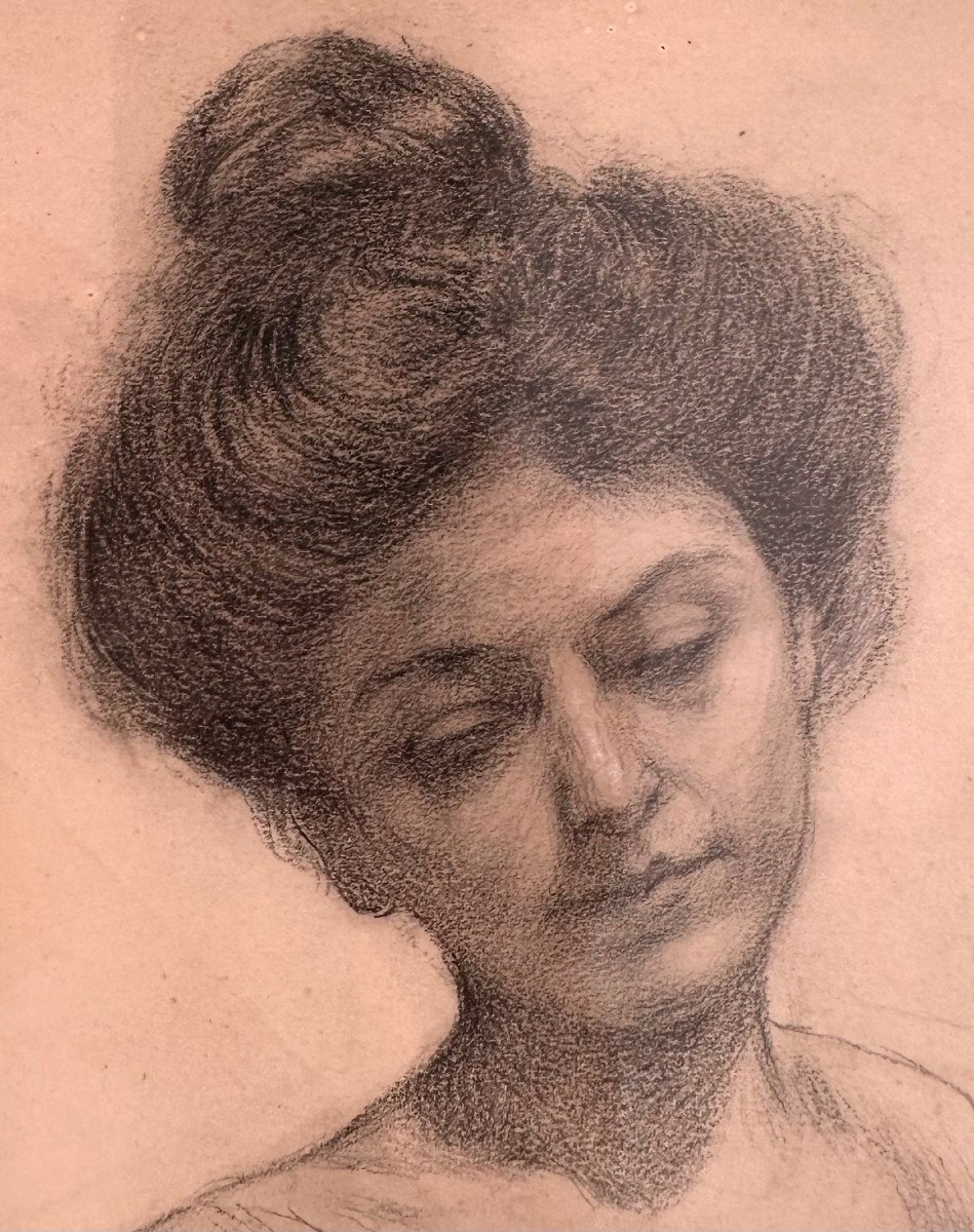 ECOLE FRANCAISE  de la fin du XIXème siècle, Jeune femme tenant un face à main-photo-1