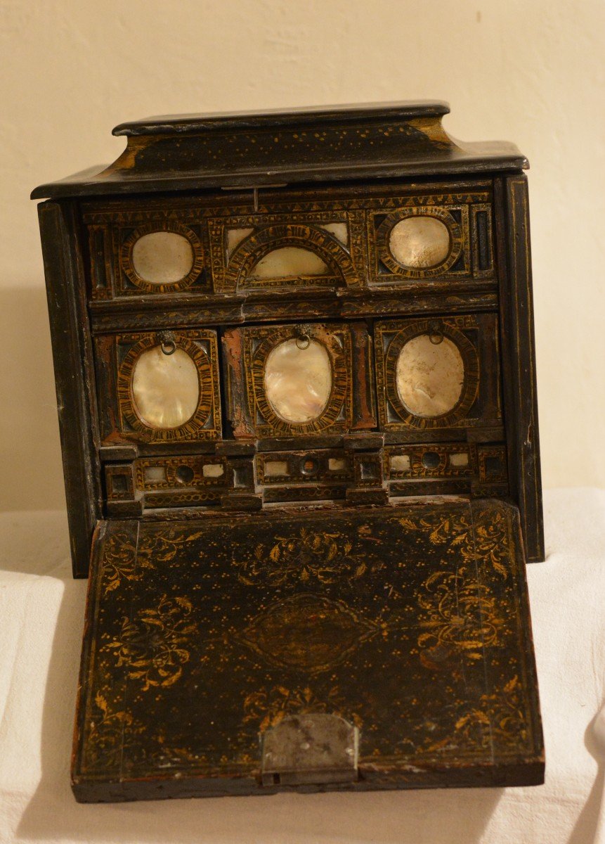 16th Century Venetian Cabinet-photo-7