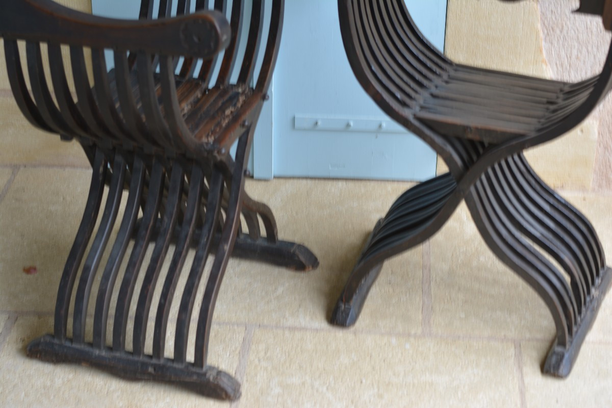 Deux fauteuils dits Savonarole XVIème siècle-photo-2