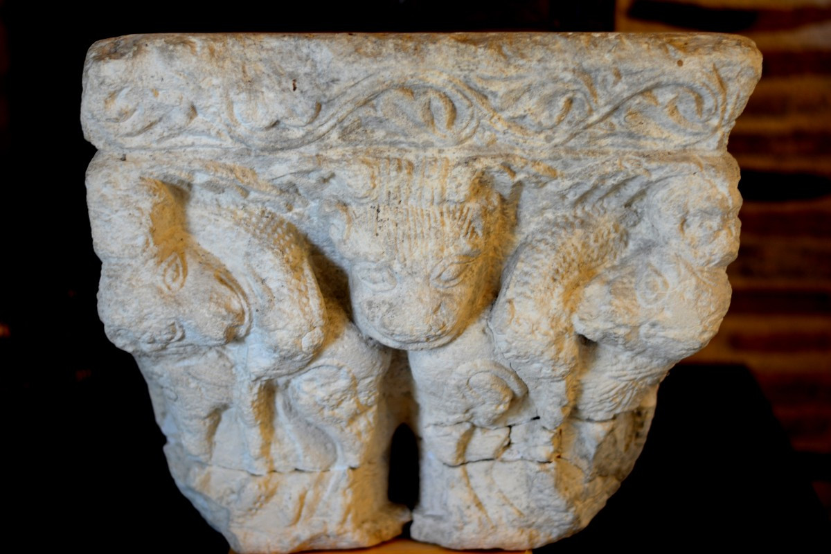 Romanesque Double Capital
