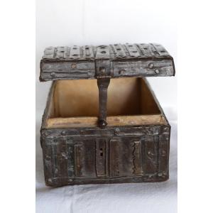 Very Large 16th Century Messenger Box