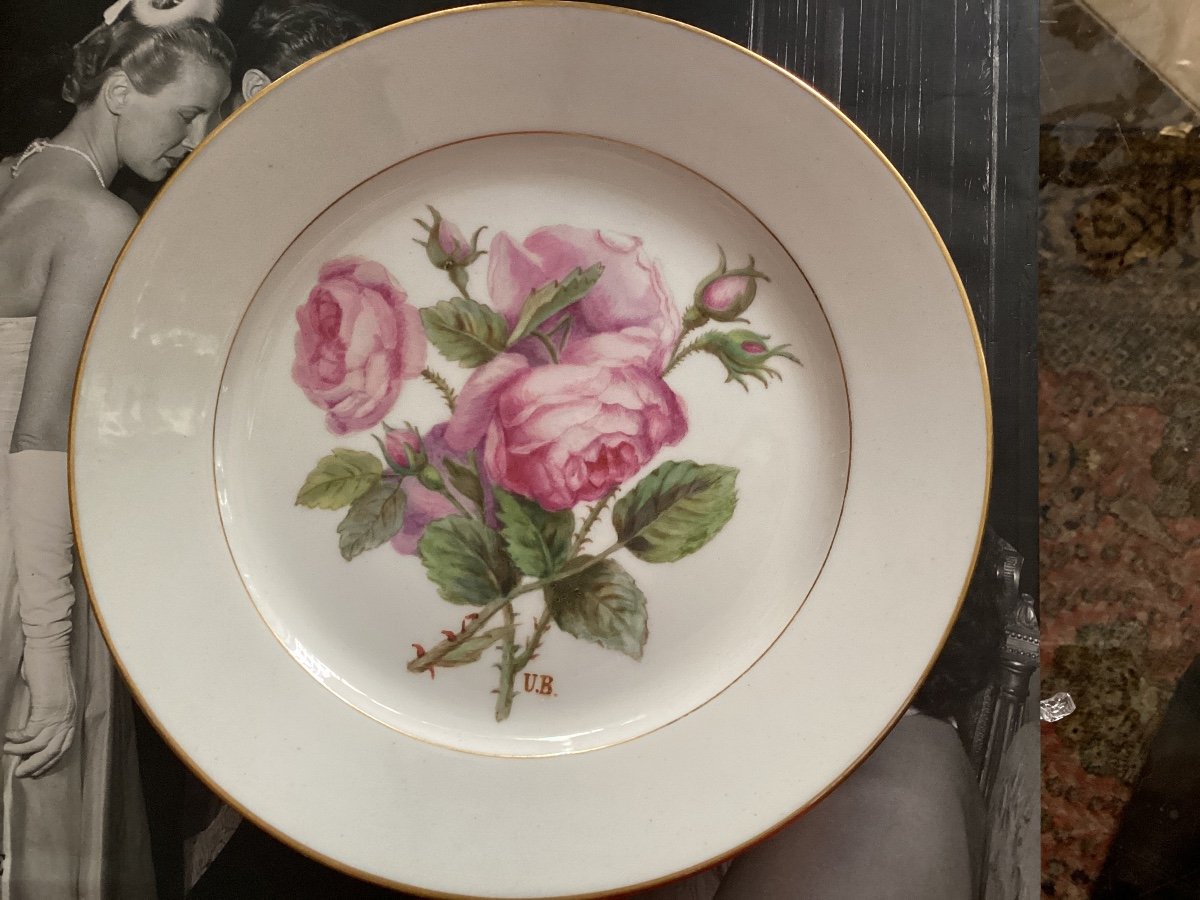 Sèvres 8 assiettes à dessert à décor de fleurs signées et  datées 1858 -photo-6