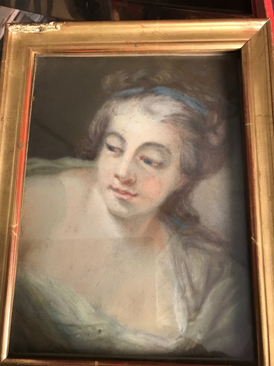 Pastel From The 18th Century From A Mounted Pair -photo-3