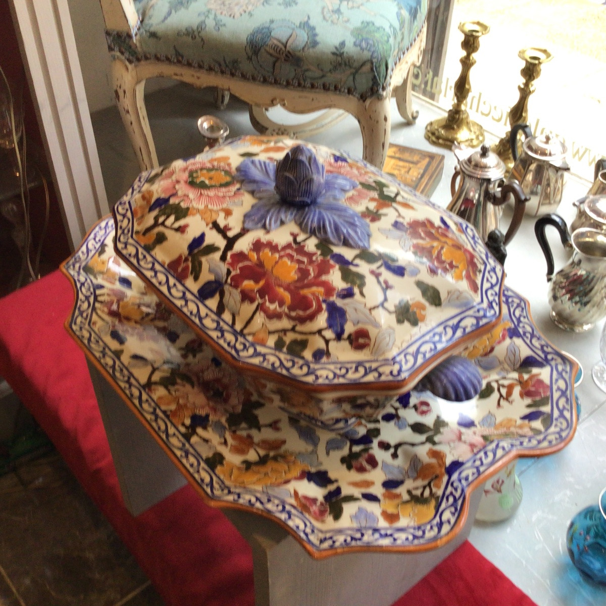 Soupière Et Son Présentoir En Faïence De  Gien Au Décor Pivoines -photo-4