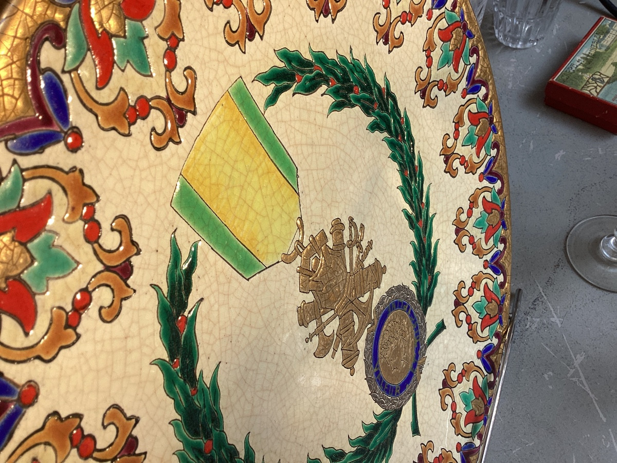 Plat en émaux de Longwy en parfait état création de M. P. Chevallier -photo-3