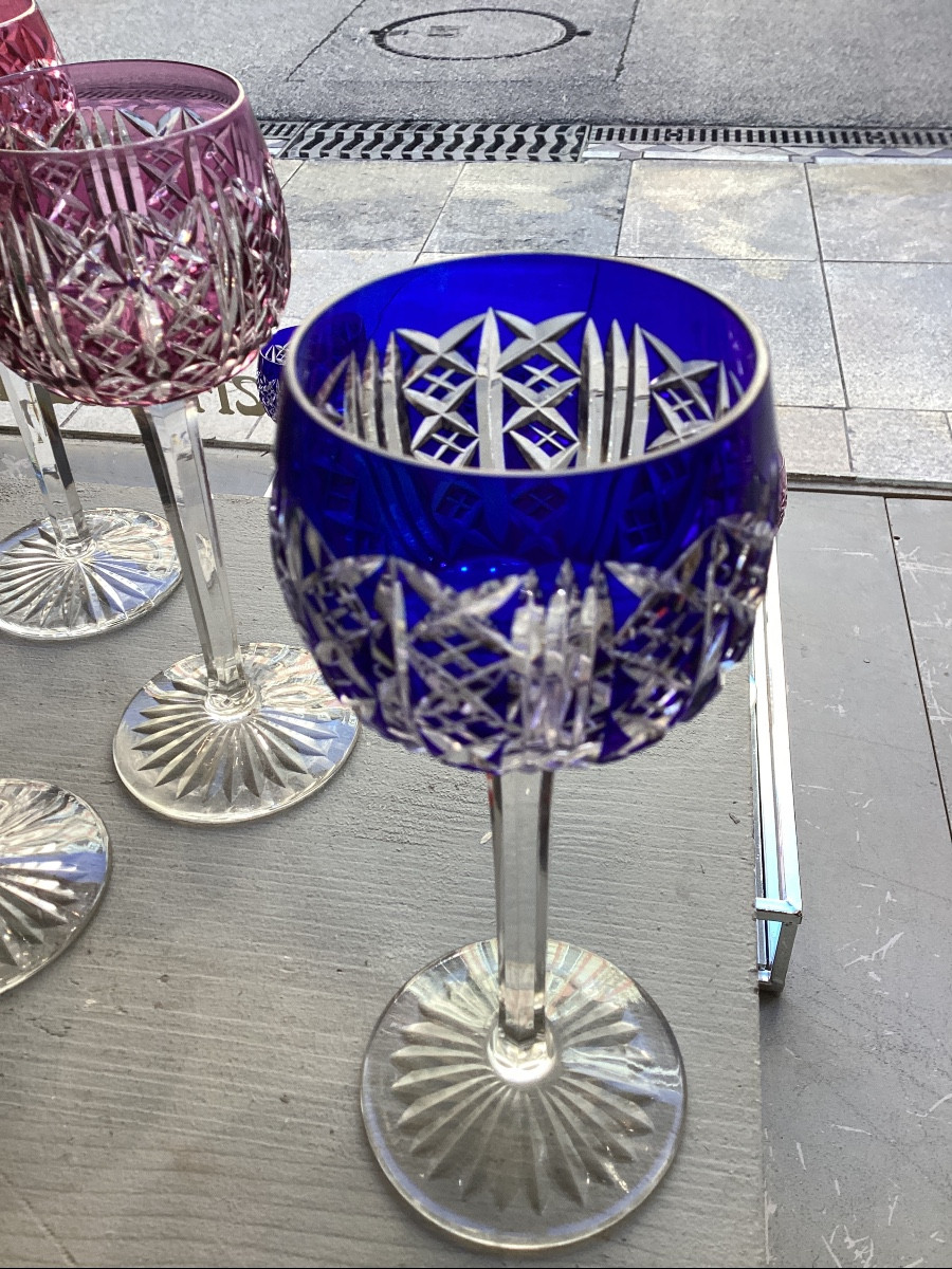 Saint Louis, Set Of 8 Roemer Glasses In Double-layered, Coloured Crystal, All Stamped Except Two.