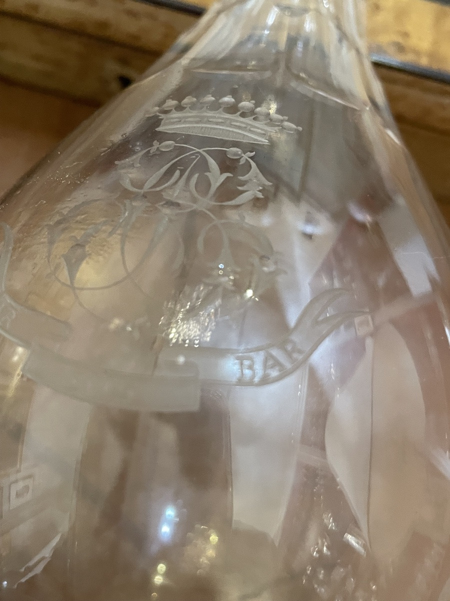 Carafe en cristal armorié, couronne comtale,chiffre, devise fin XIX eme début XX eme-photo-8