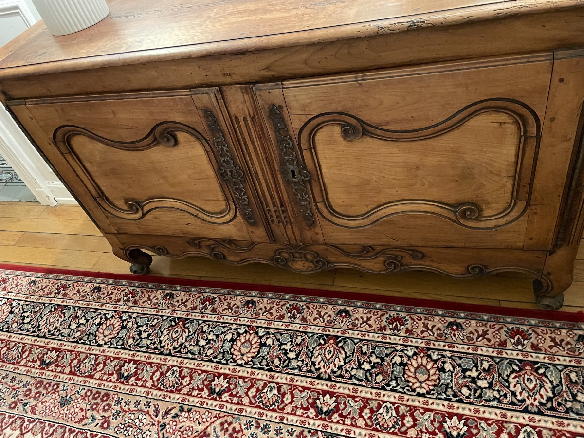 Enfilade en noyer fin XVIII eme