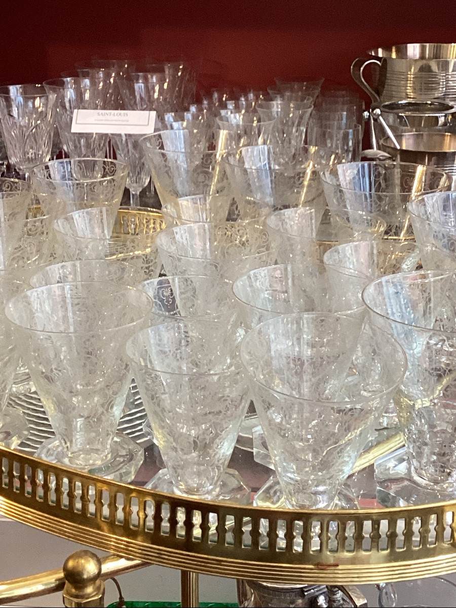 Suite Of Engraved Crystal Glasses-photo-1