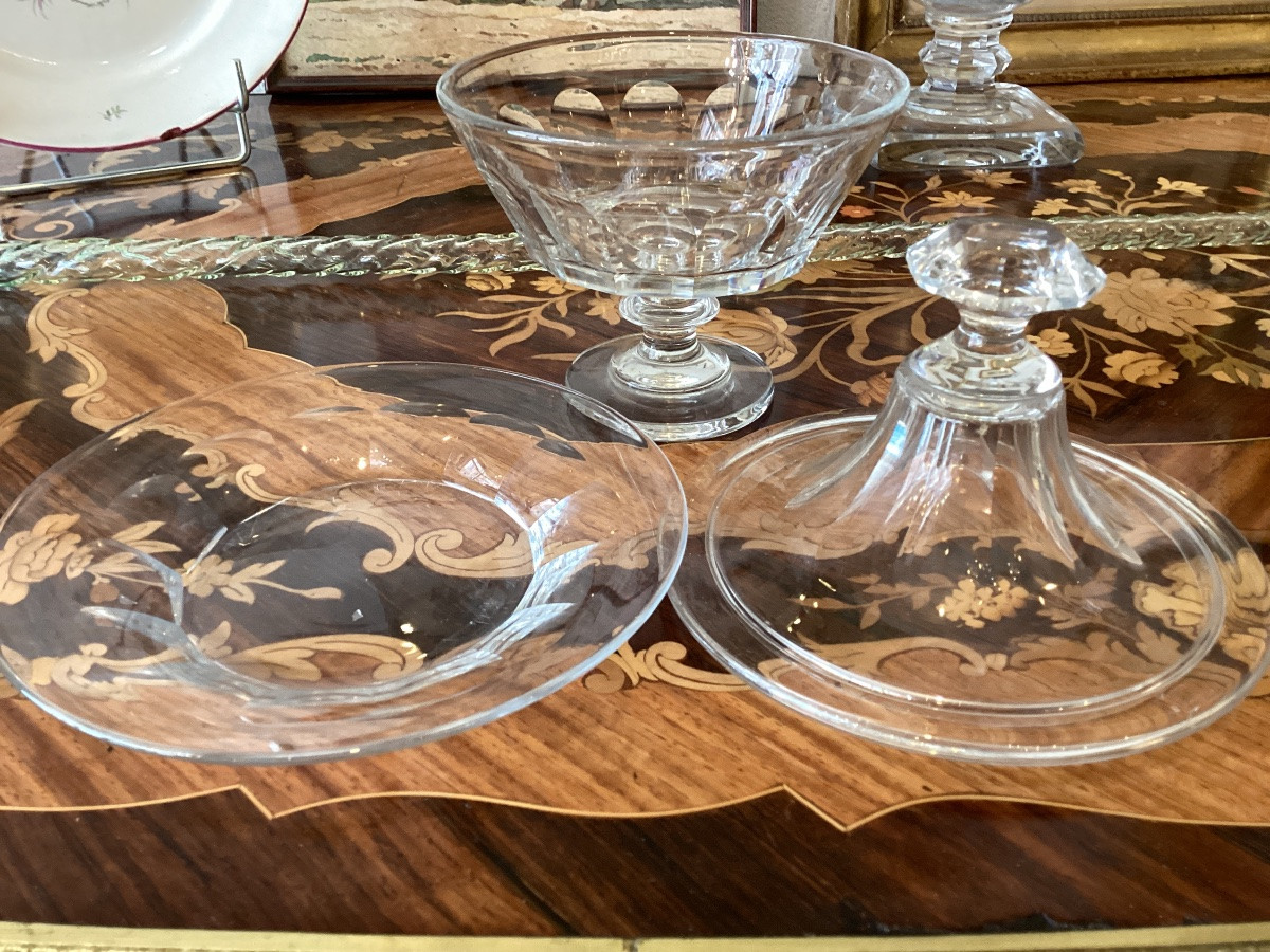 Paire de drageoirs en cristal a cotes avec leurs présentoirs  Baccarat ?-photo-2