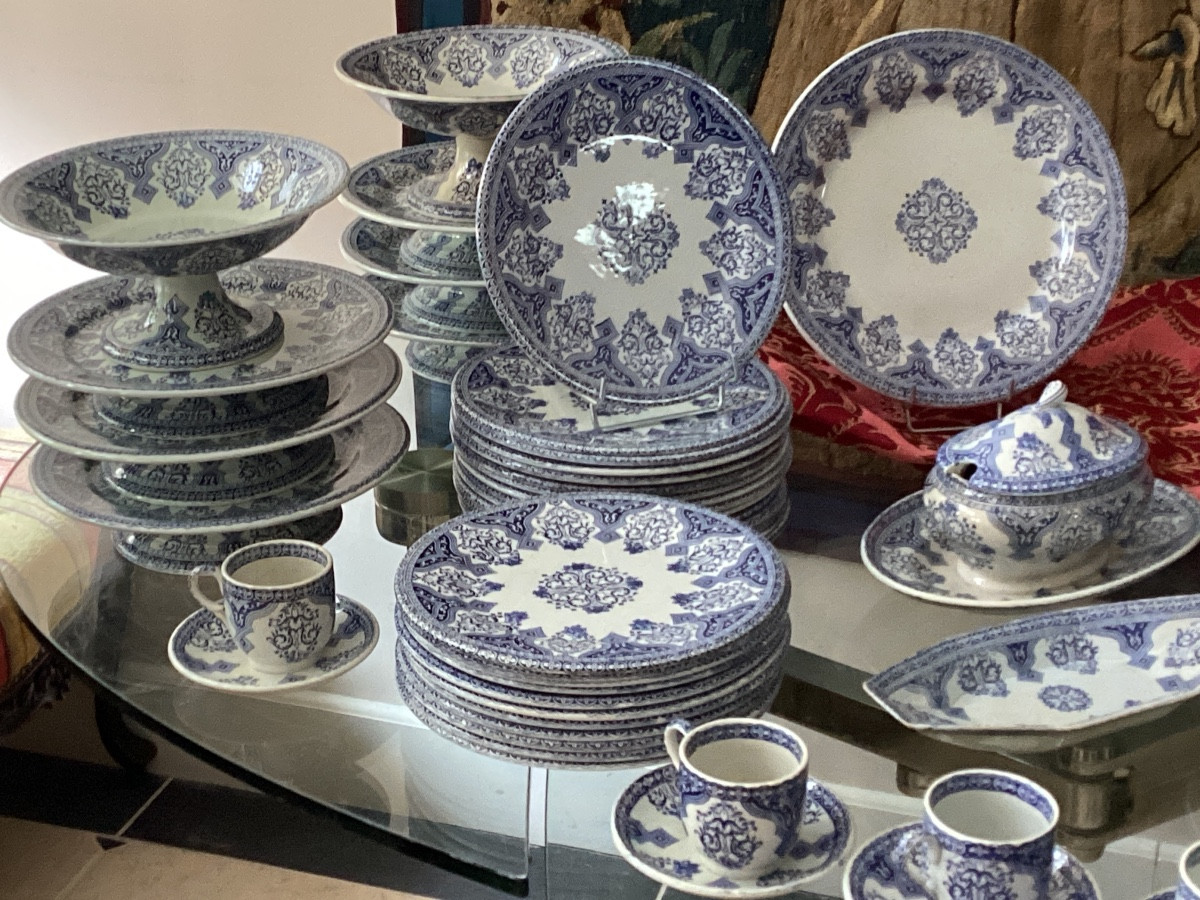 Napoleon III Gien Dinner Service, Decorated In Rouen Blue With A Large Radiating Pattern 90p-photo-3