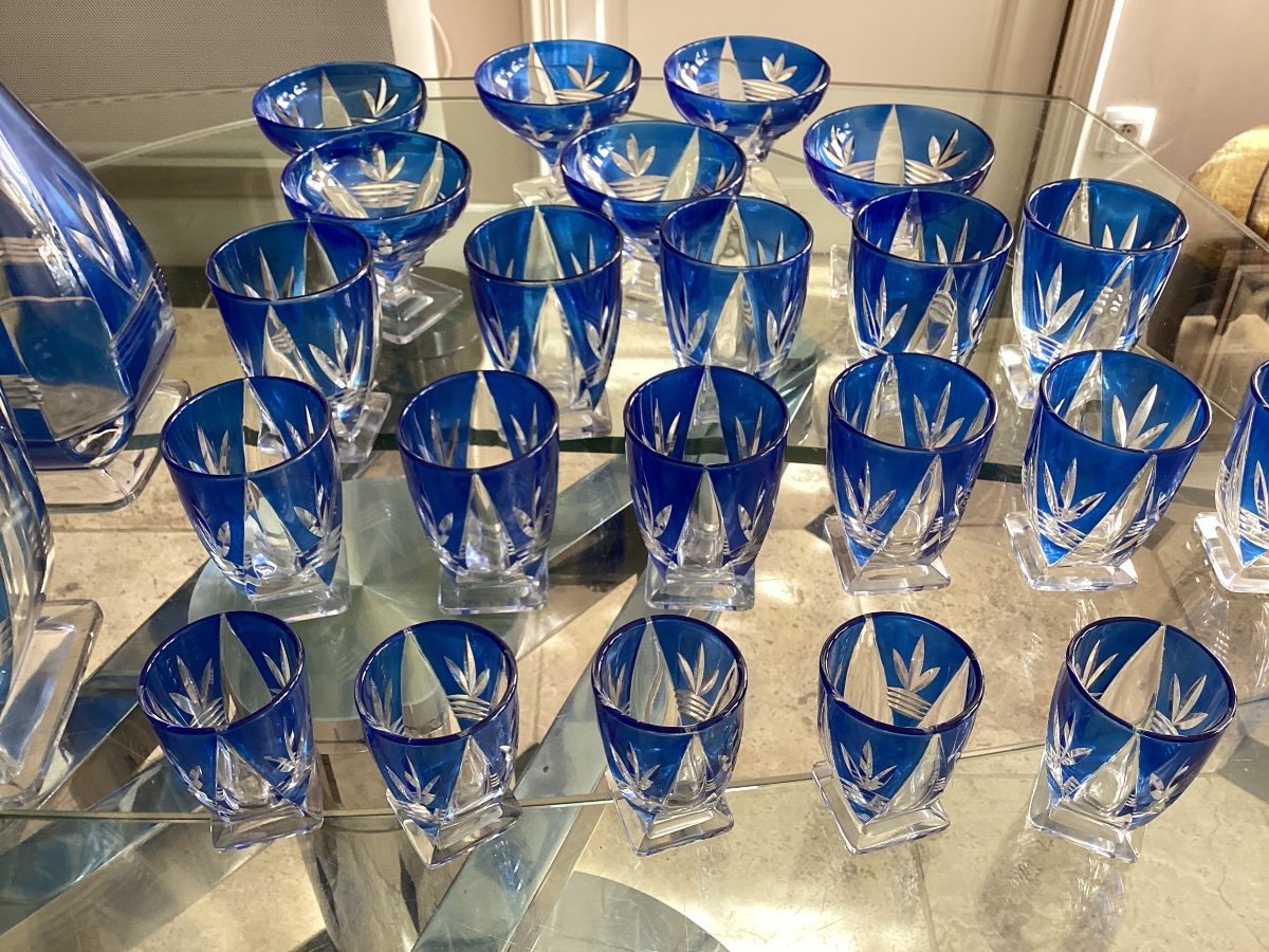 24-piece Art Deco Service Set In Blue-tinted Cut Crystal-photo-3