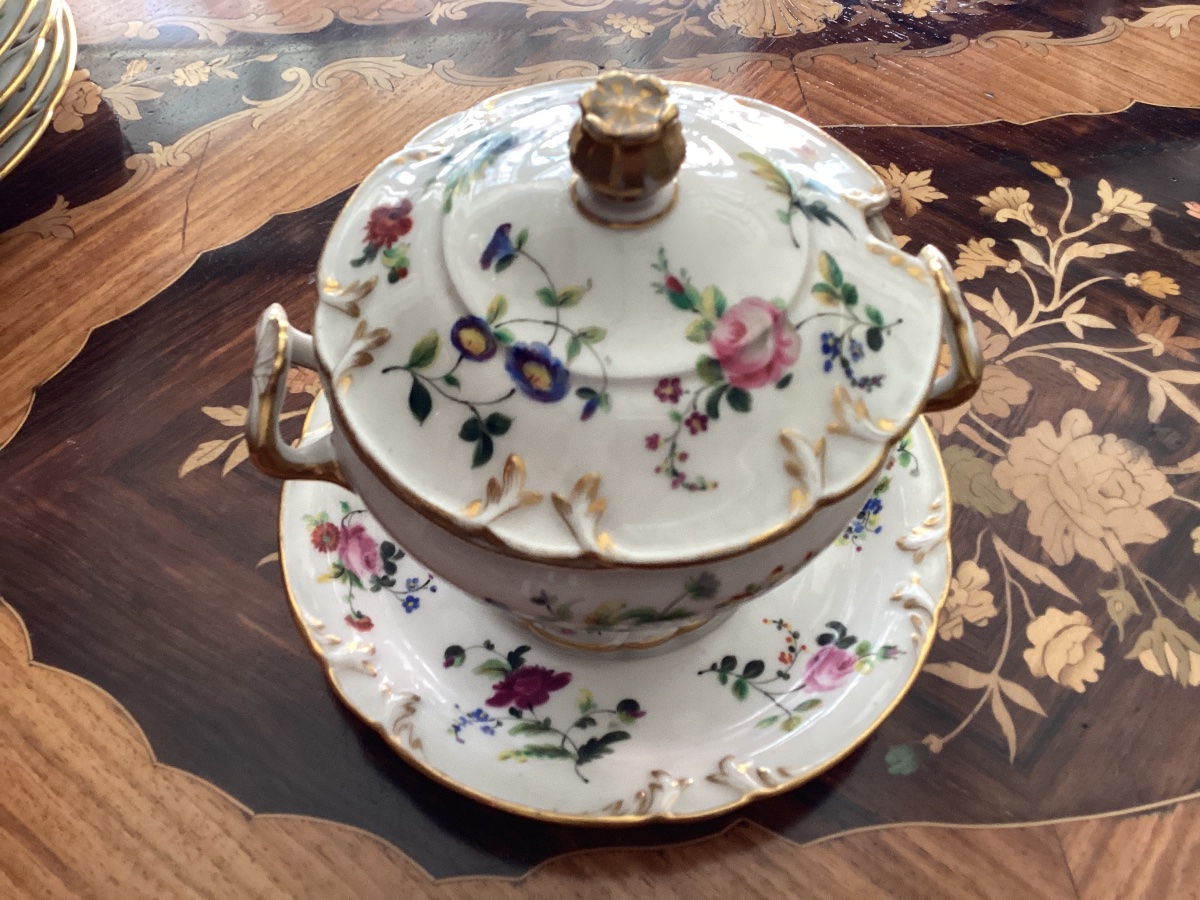 Pair Of Paris Porcelain Jam Jars From The Mid-19th Century