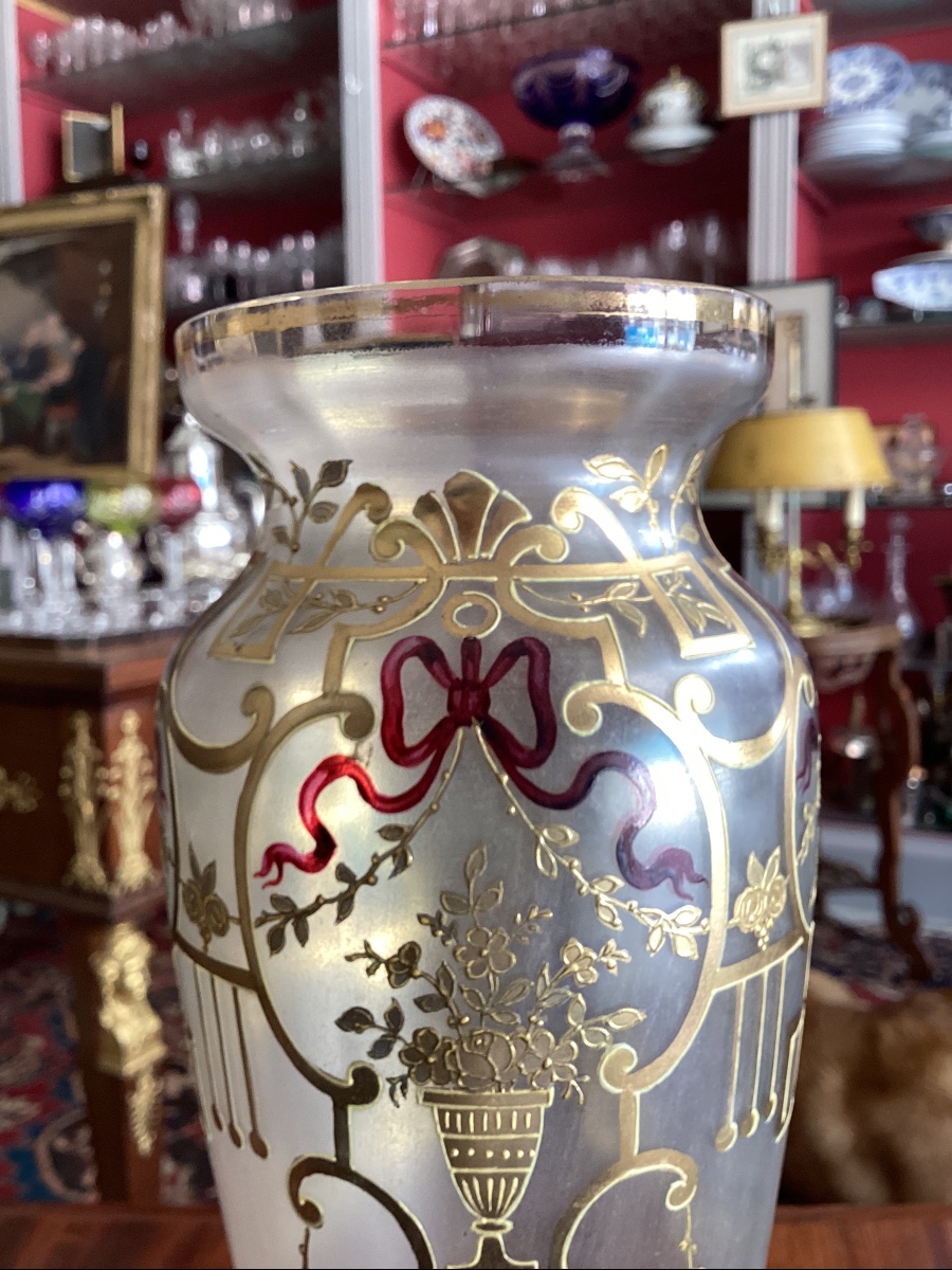 Vase en cristal vers 1900 attribué à Baccarat décor classique émaux or et couleur-photo-3