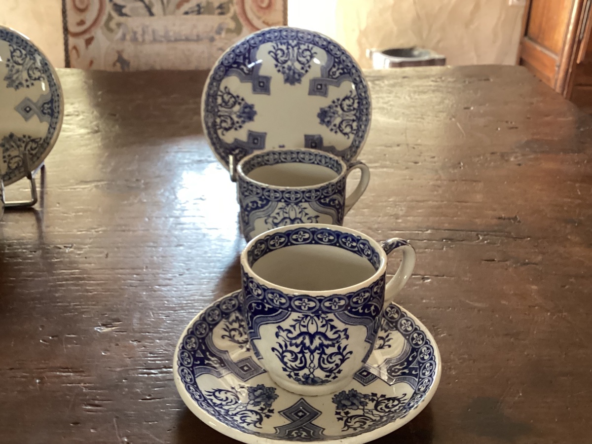 Gien 6 tasses et soucoupes décor Rouen vers 1875-1880 monograme Gien en bleu avec la lettre A-photo-4