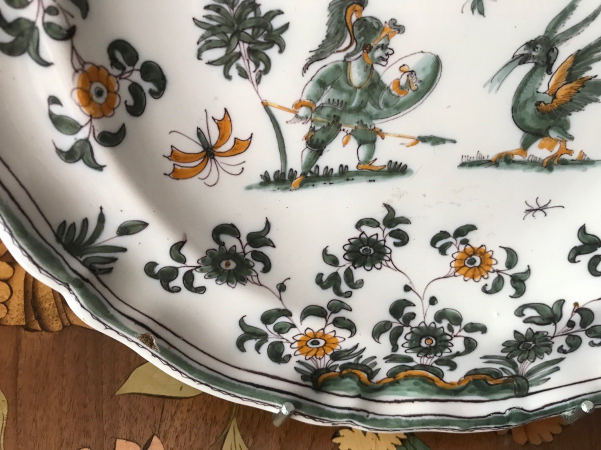 Moustiers 18th Century Earthenware Plate With Contoured Edge 26 Cm-photo-4