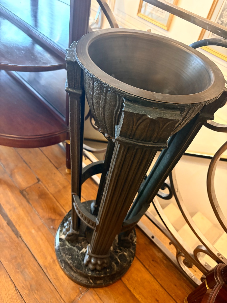 Cast-iron Planter-photo-2